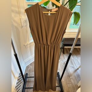 Maxi olive green dress size M